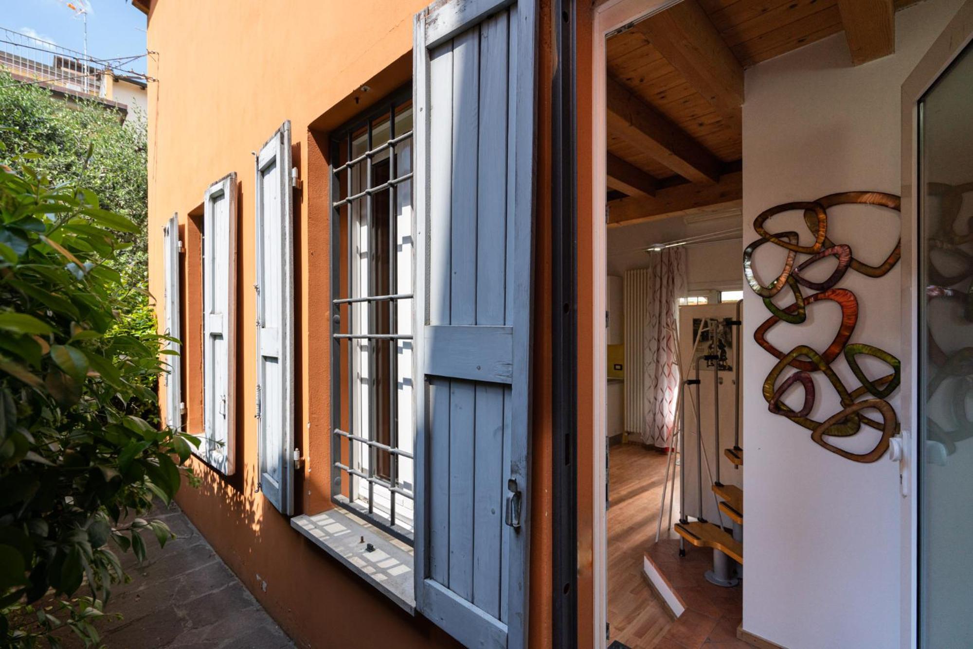 Authentic Bologna Relax: 10 Minutes From The Heart Of Town Apartment Exterior photo